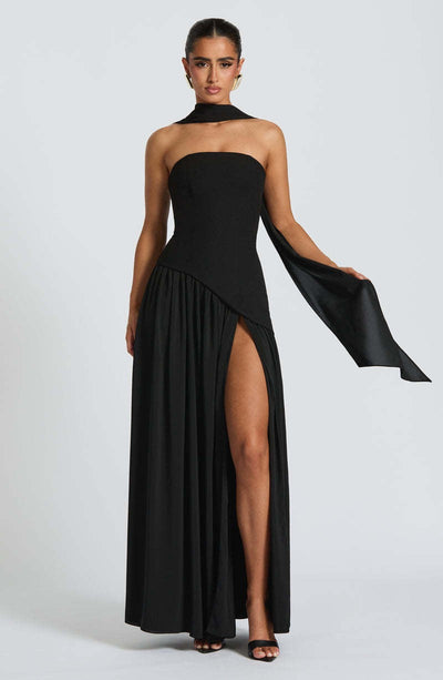 Alexander Saint Velicius dress
