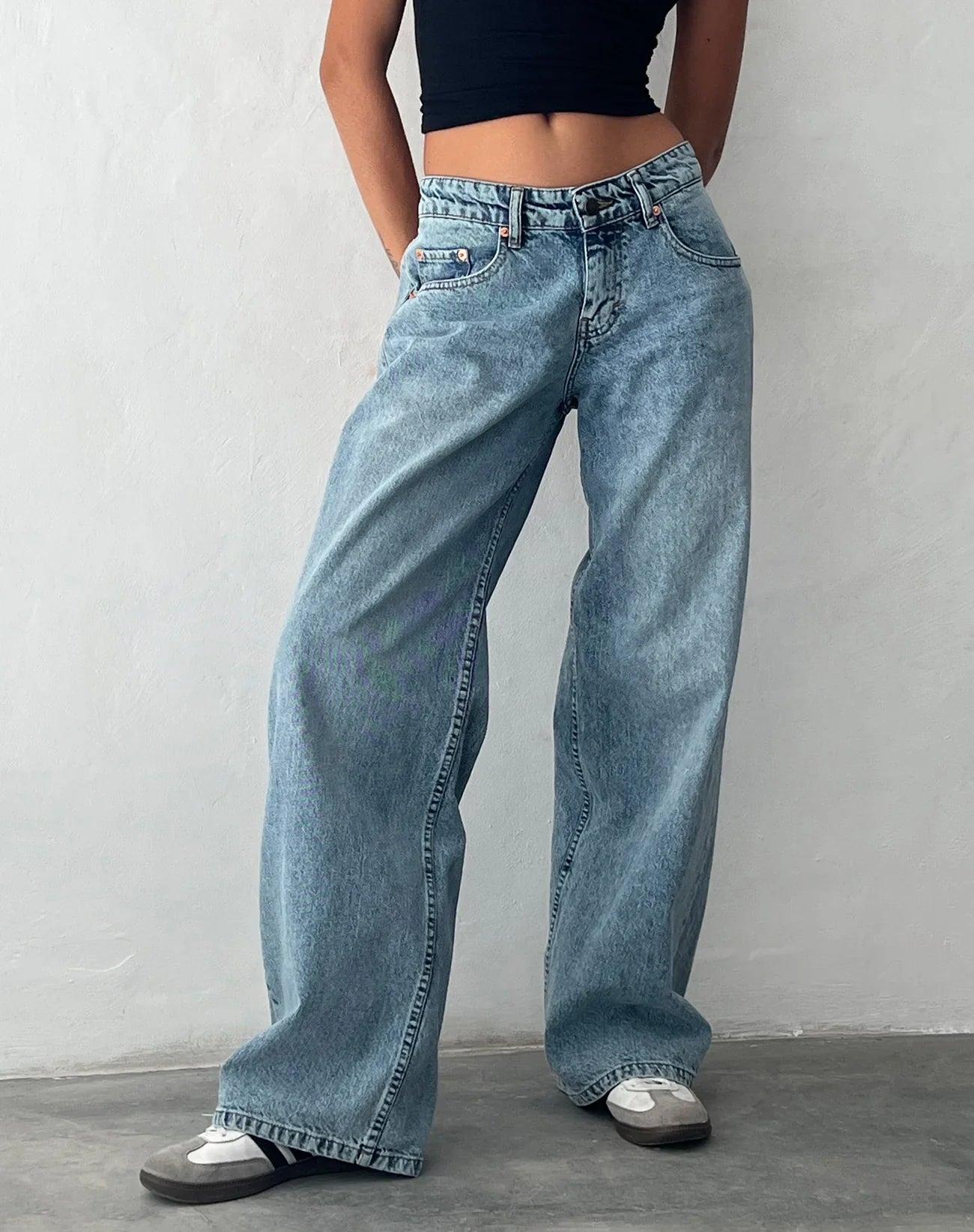 Roomy Extra Wide Low Rise Jeans
