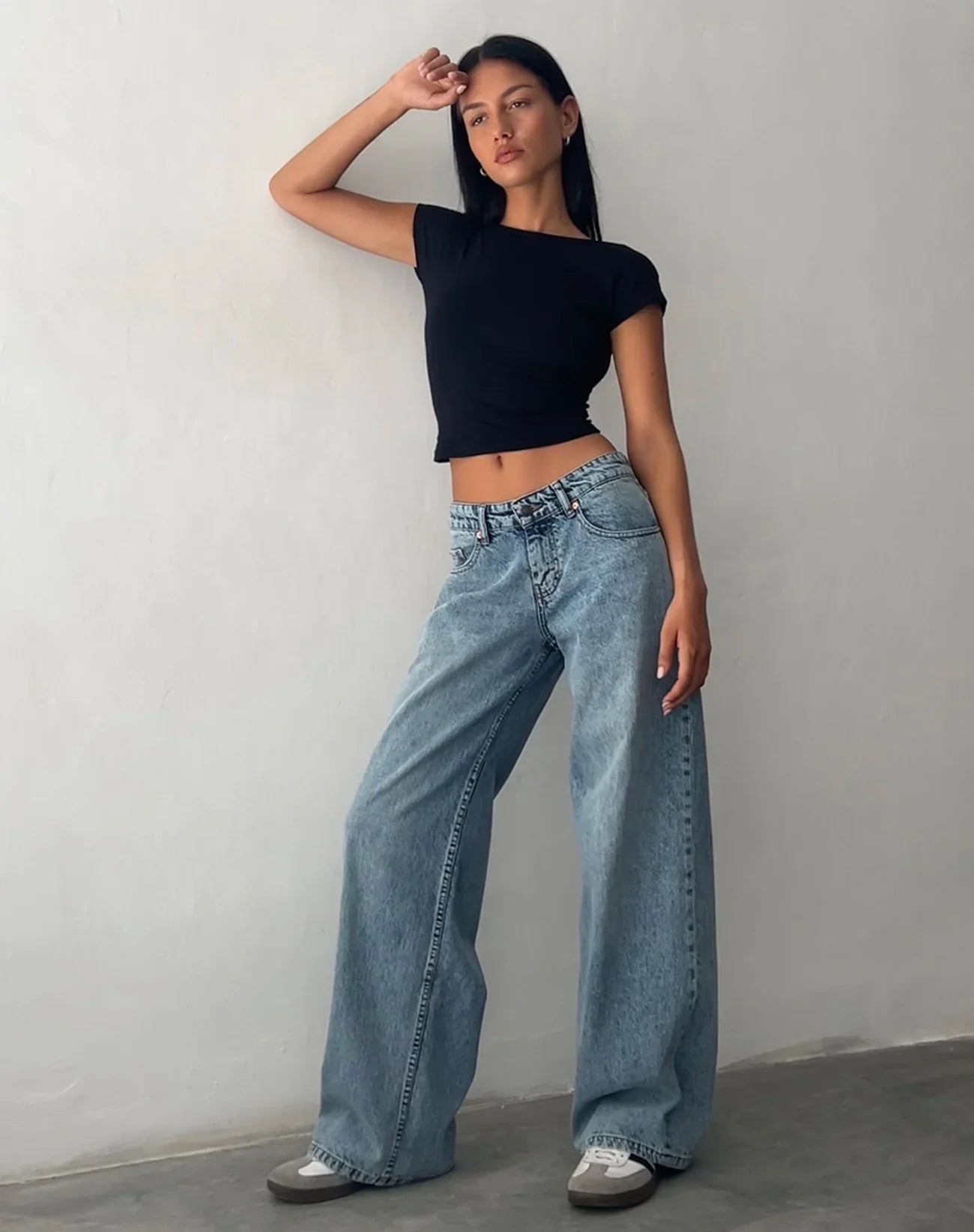 Roomy Extra Wide Low Rise Jeans